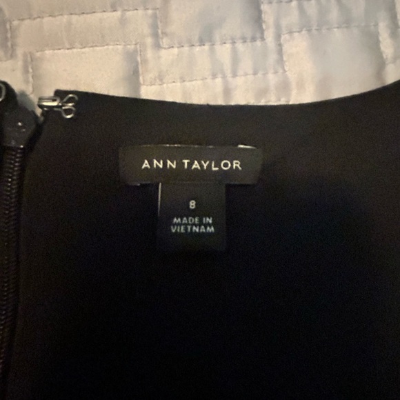 Ann Taylor Little Black Dress Short Sleeve/Square Neck - Size 8 - Picture 2 of 4